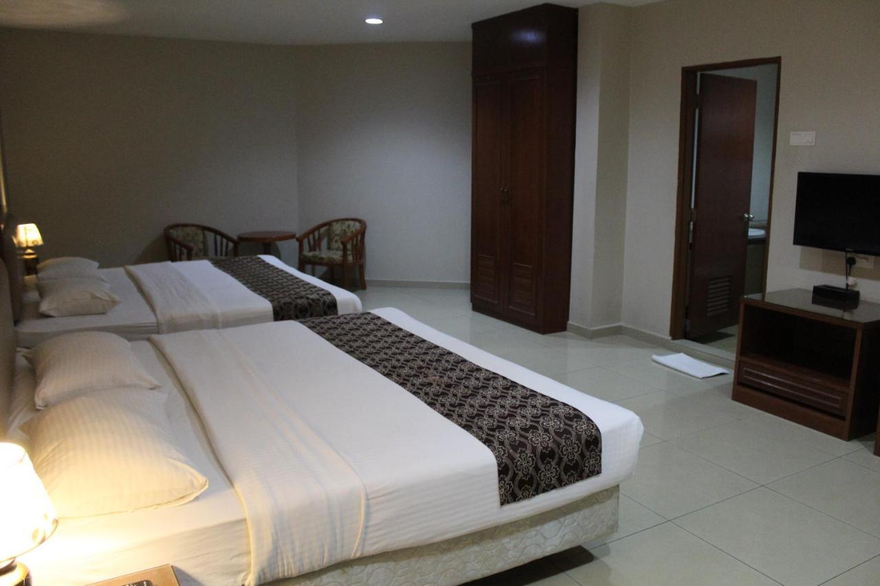 Hotel Palm Inn Butterworth Buitenkant foto