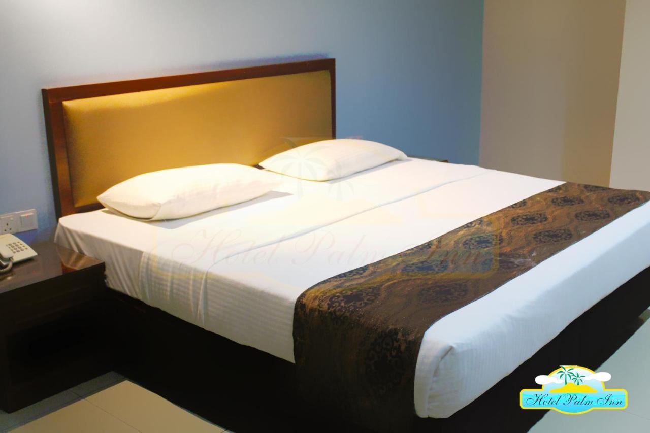 Hotel Palm Inn Butterworth Buitenkant foto