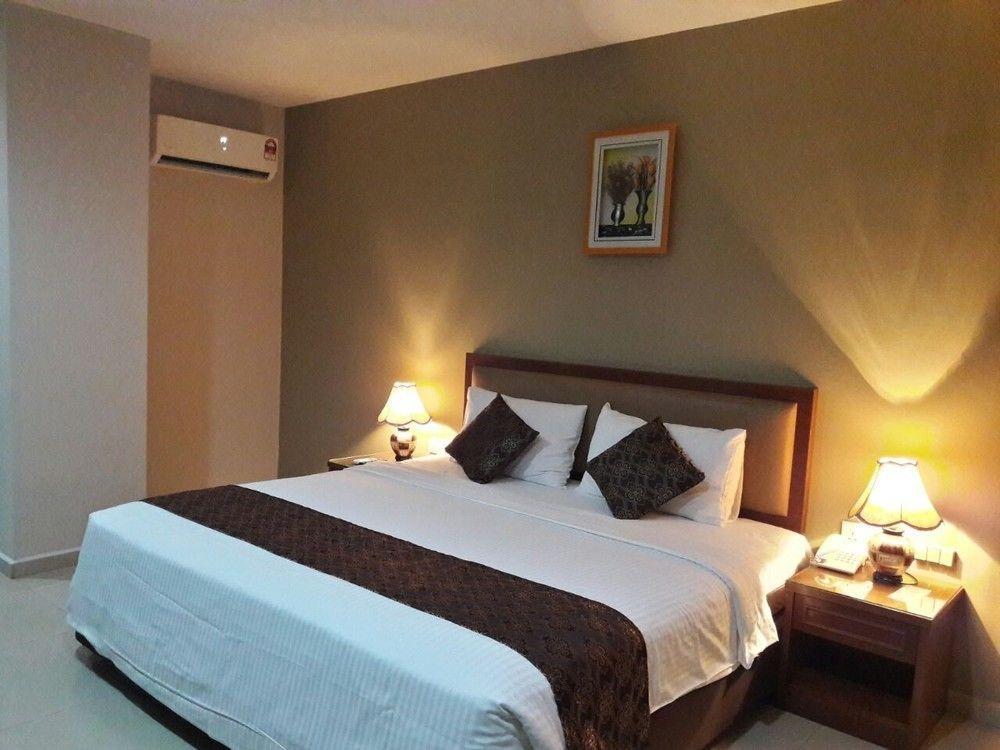 Hotel Palm Inn Butterworth Buitenkant foto